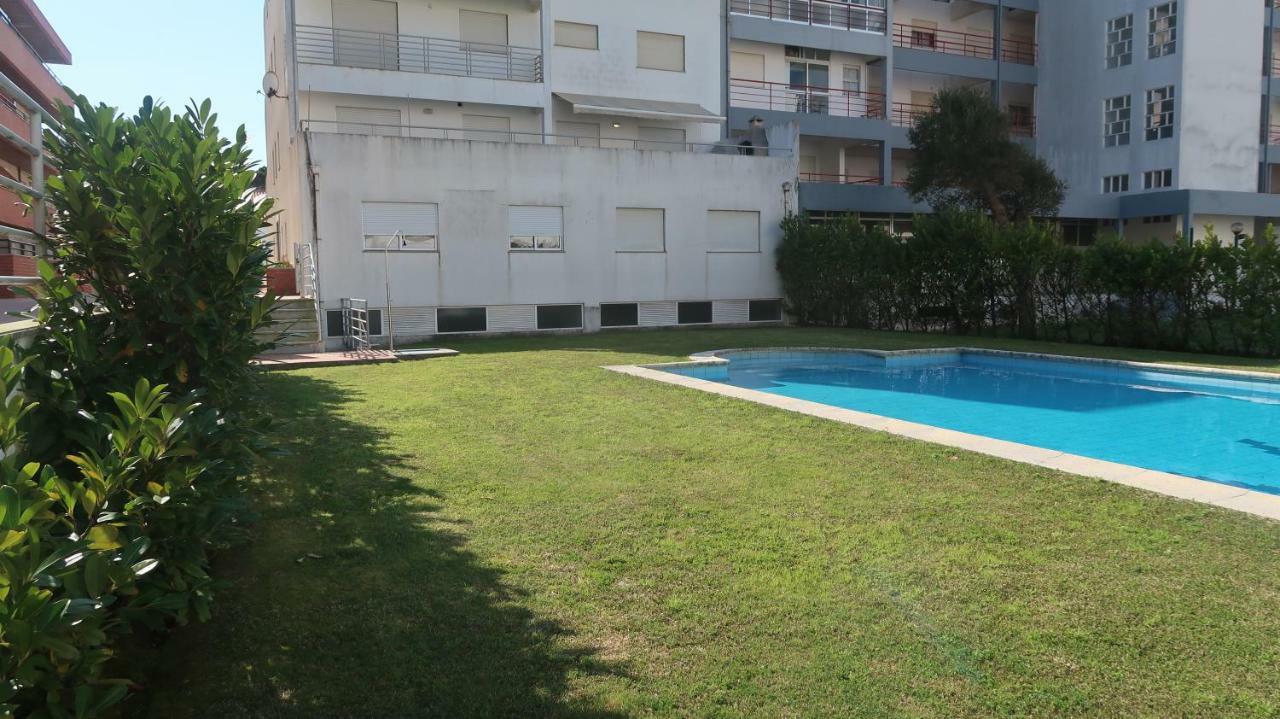 Апартаменты Apartamento Com Piscina Perto Da Praia Эшпозенди Экстерьер фото